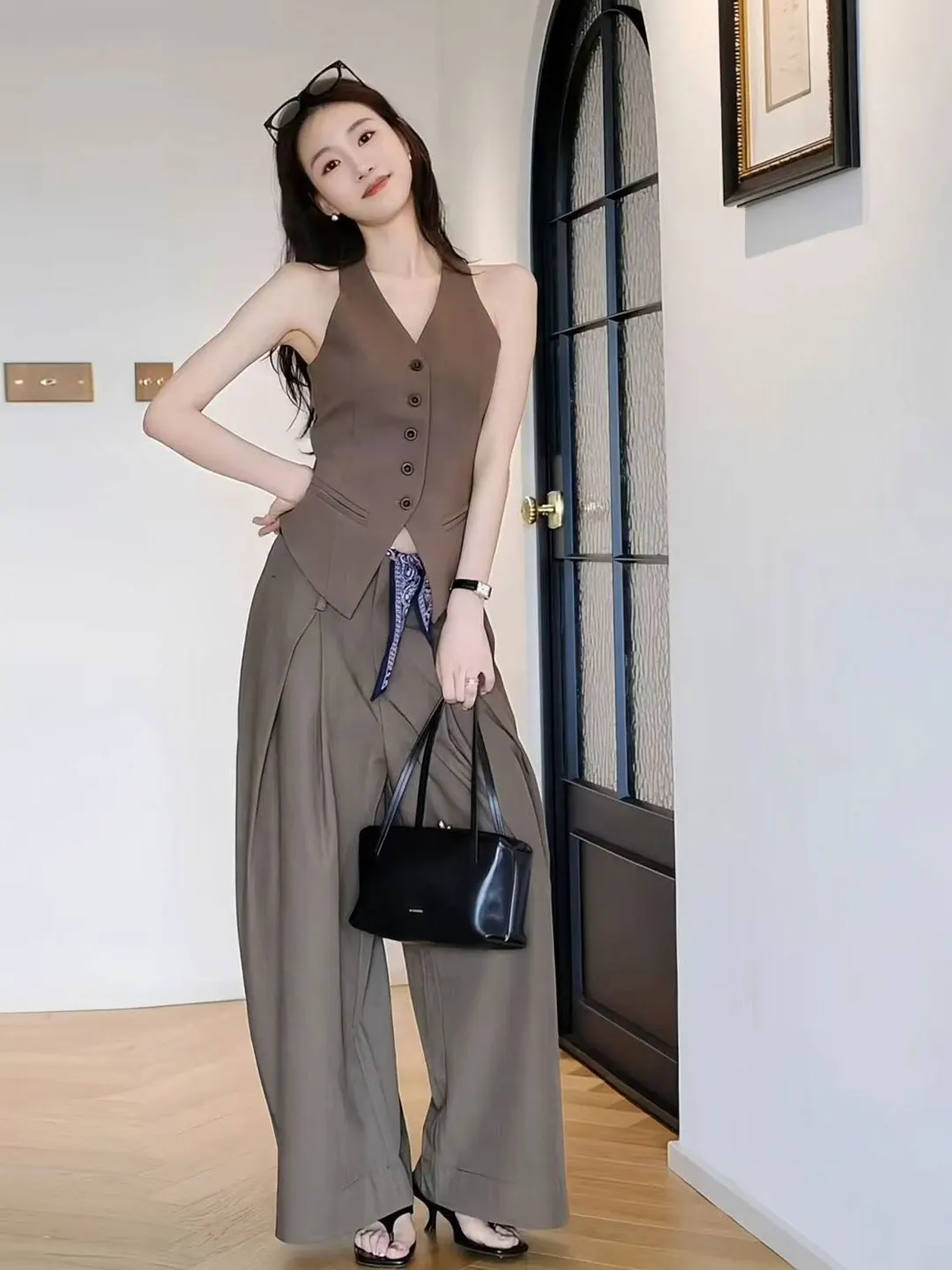 Retro Coffee V-neck Suit Vest Women Summer Sleeveless Waist-cinching Wide Leg Pants Slimming Commute Set Fashionable Casual Wear