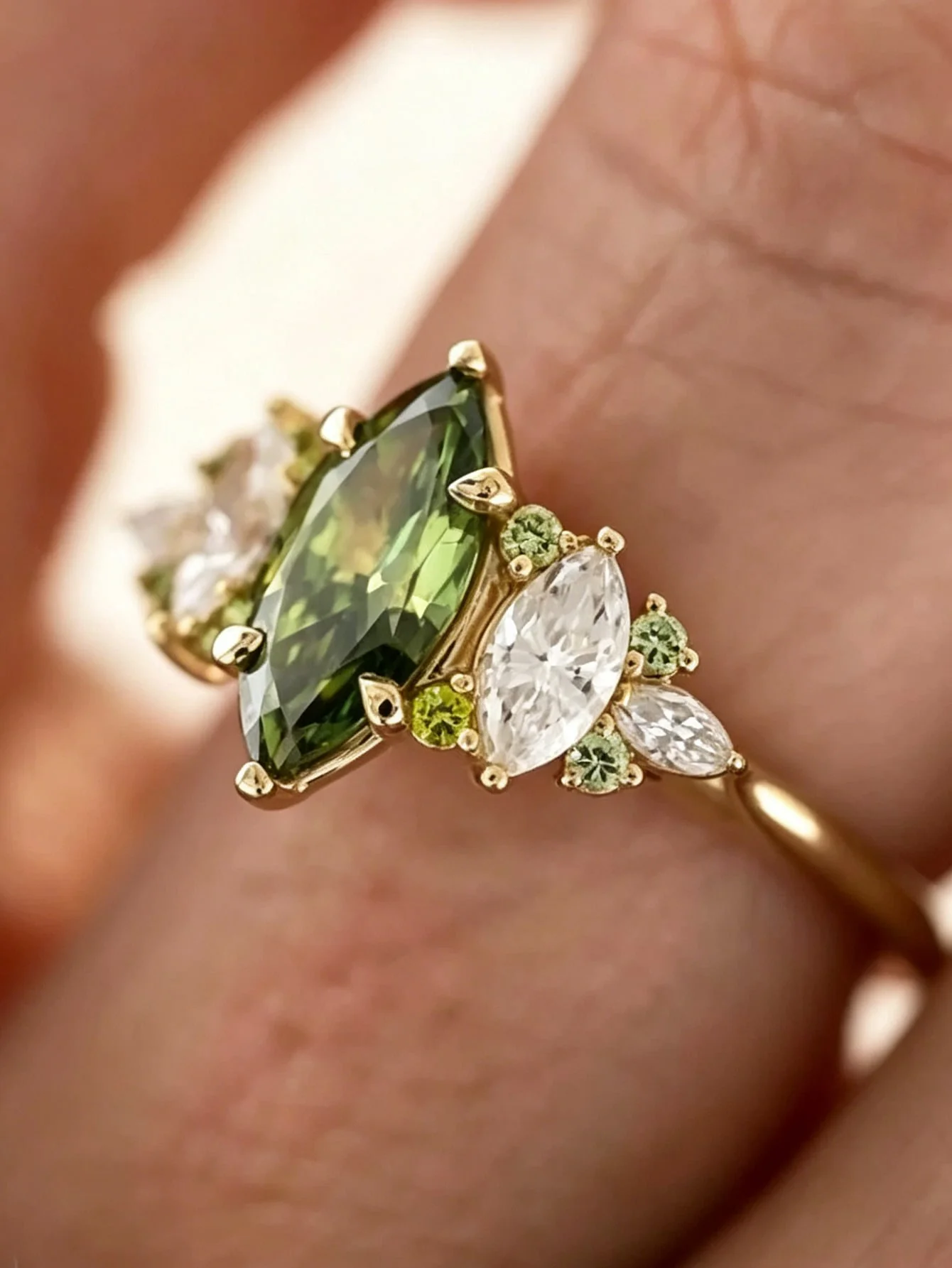 Lab Grown Diamond Ring 14K Gold - Cincin Zamrud Berbentuk Oval Retro Emas