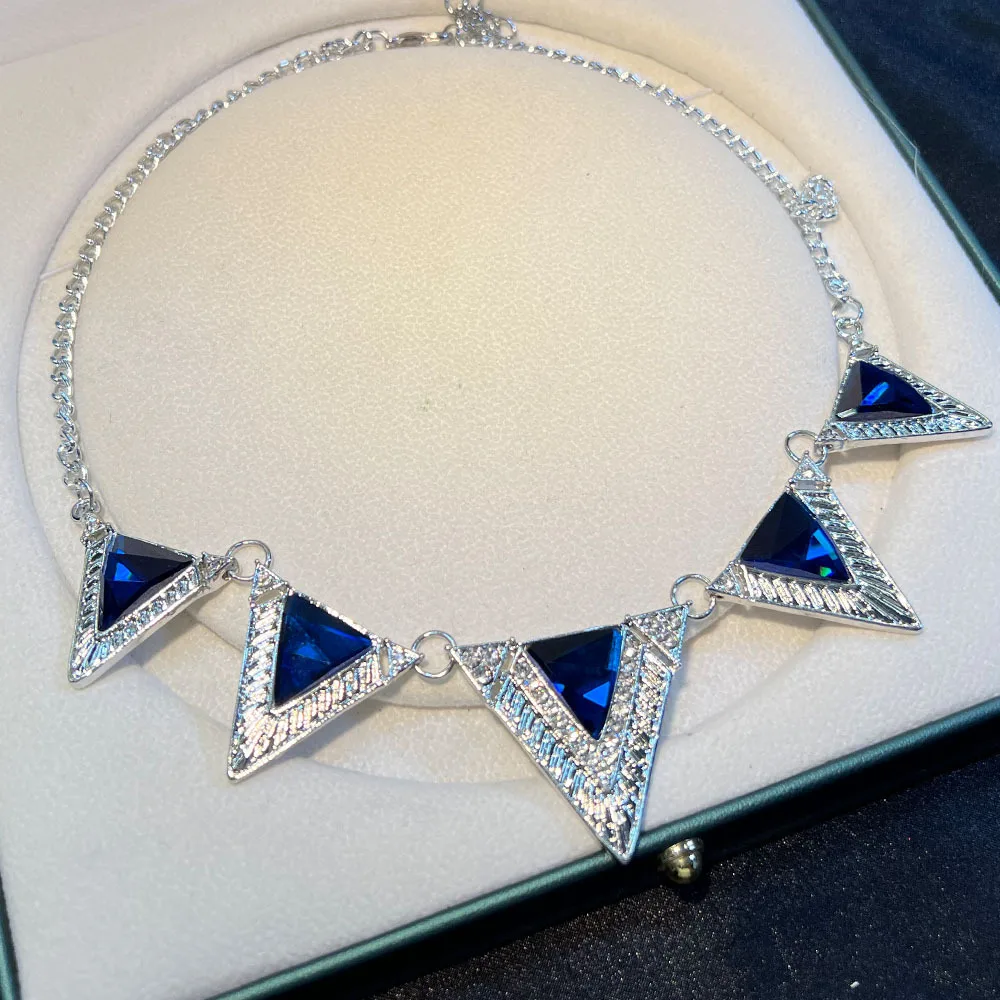 

DIY accessories New medieval necklace high sense blue zircon geometric white K European and American cross-border light luxury v