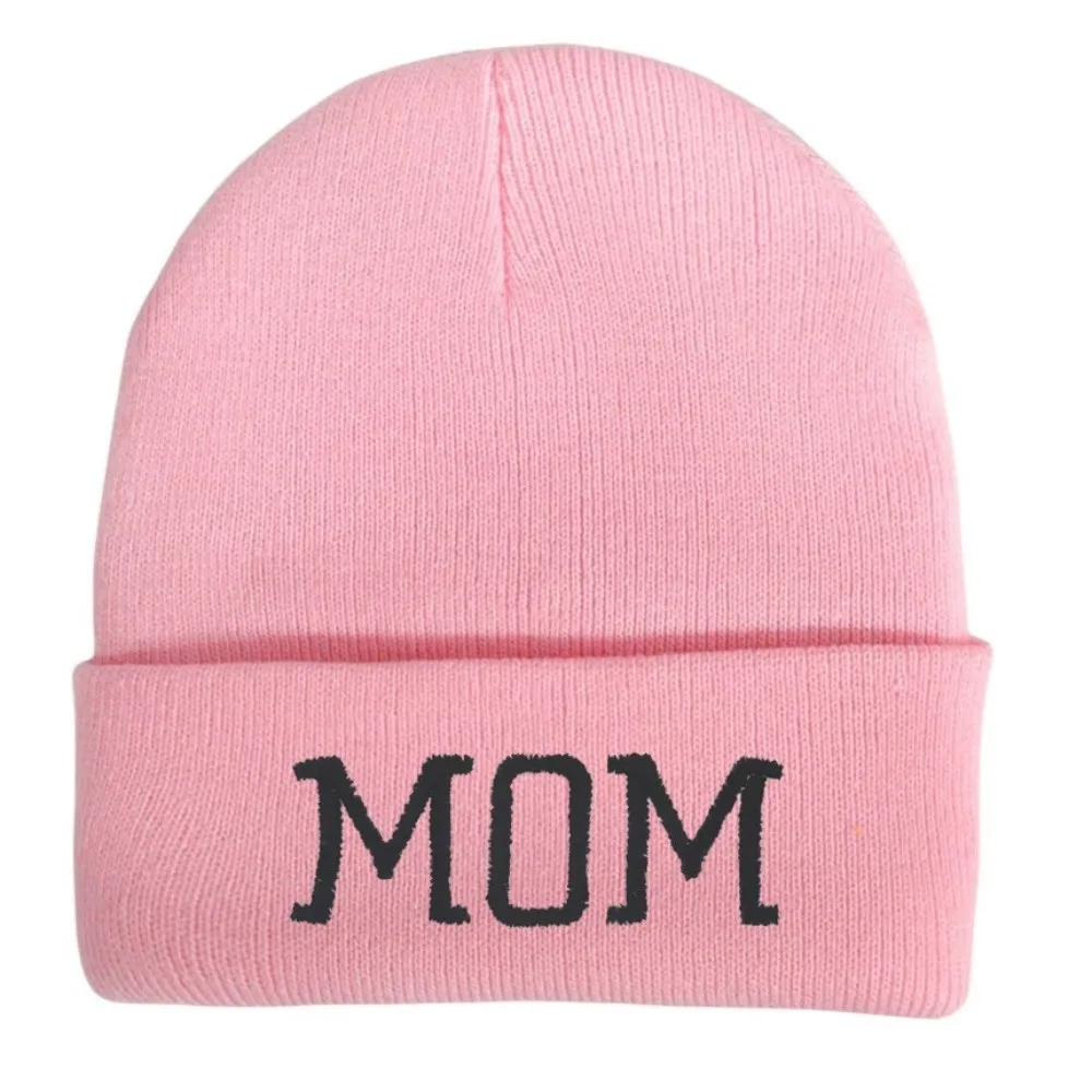 Minimal Parent Matching MOM DAD Beanie Hat Cuffed Style Soft Knit Beanie Hat Stretchable Letter Embroidery Beanie Couple Gift