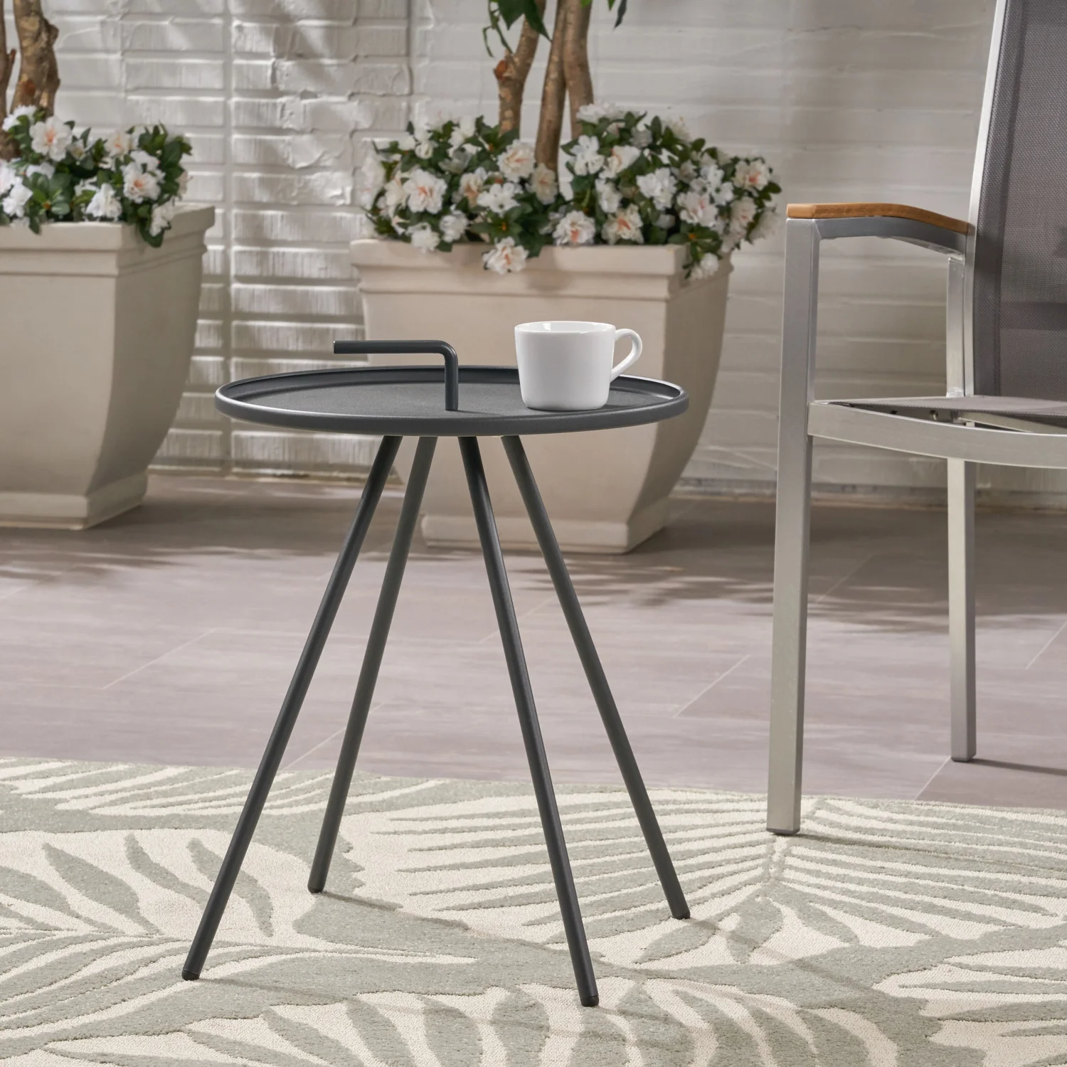 

"Modern VIDA 16.5" Side Table - Sleek Design, Sturdy Construction"