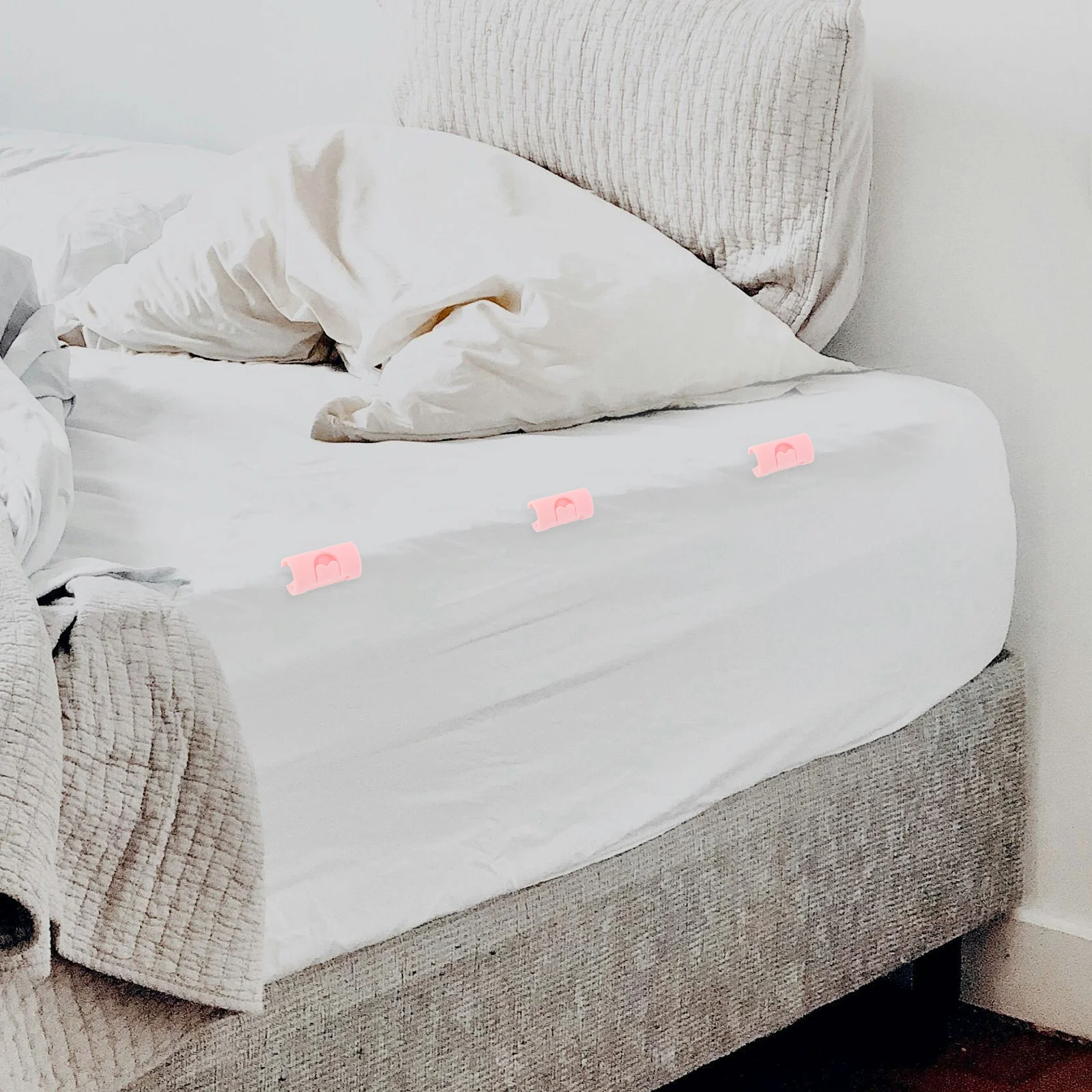 

24Pcs Household Quilt Fixing Clips Non-Slip Bed Sheet Clamps Sofa Cushion Fasteners Snack Food Bag Sealing Clamp Quilt Cover