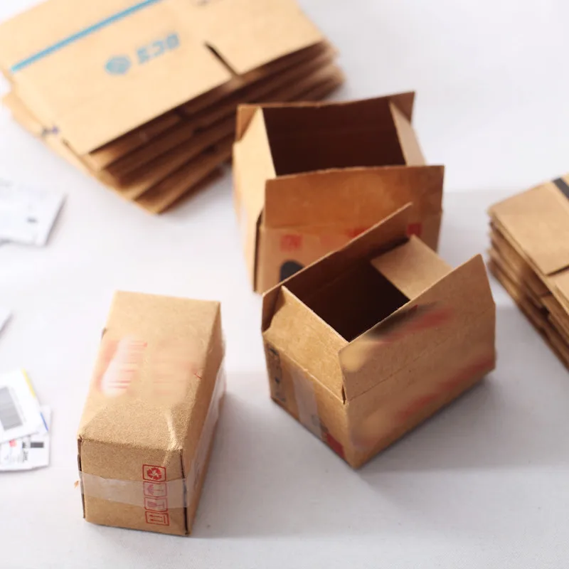 5Pcs/1Set Mini Carton Express Box 1:12 Dollhouse Miniature Express Box Decor Toy Doll House Decor Furniture Accessories