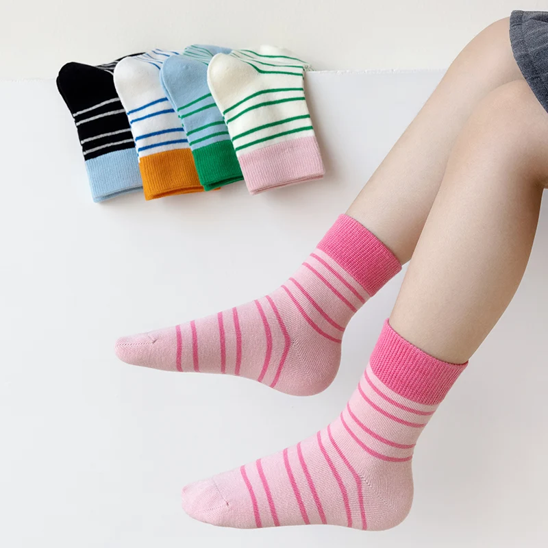 Five pairs of girls' spring and autumn soft and comfortable socks with simple and versatile colorful stripes