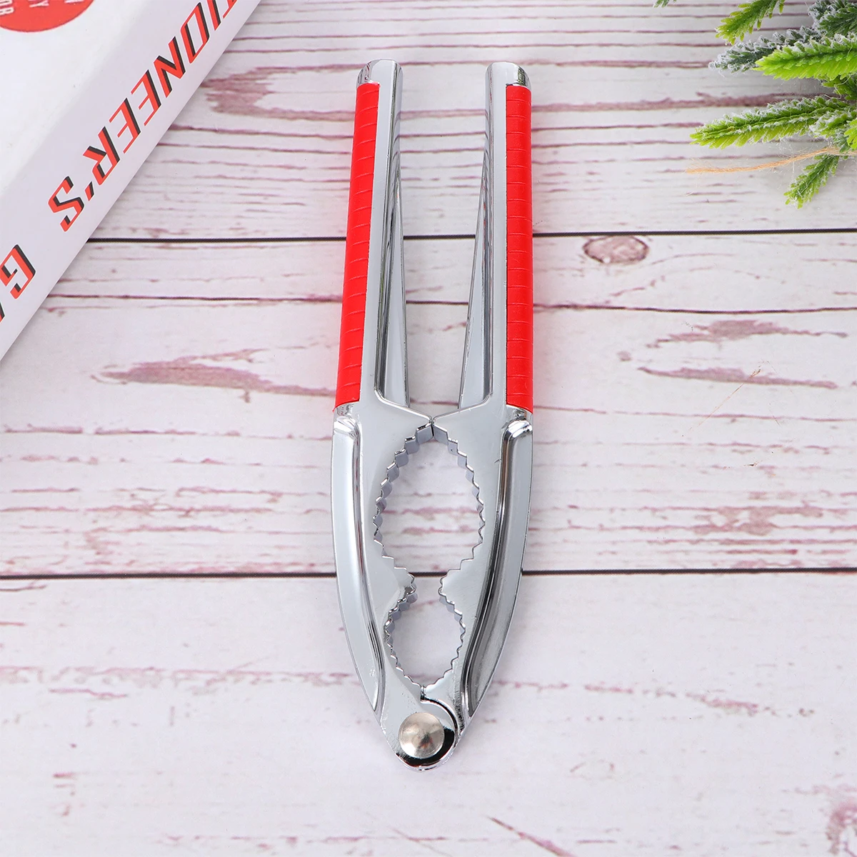 

Red Zinc Alloy Nut Cracker Multifunctional Walnut Clip for Almonds Pecans Brazil Nuts Kitchen Accessory Ideal Gift for Family