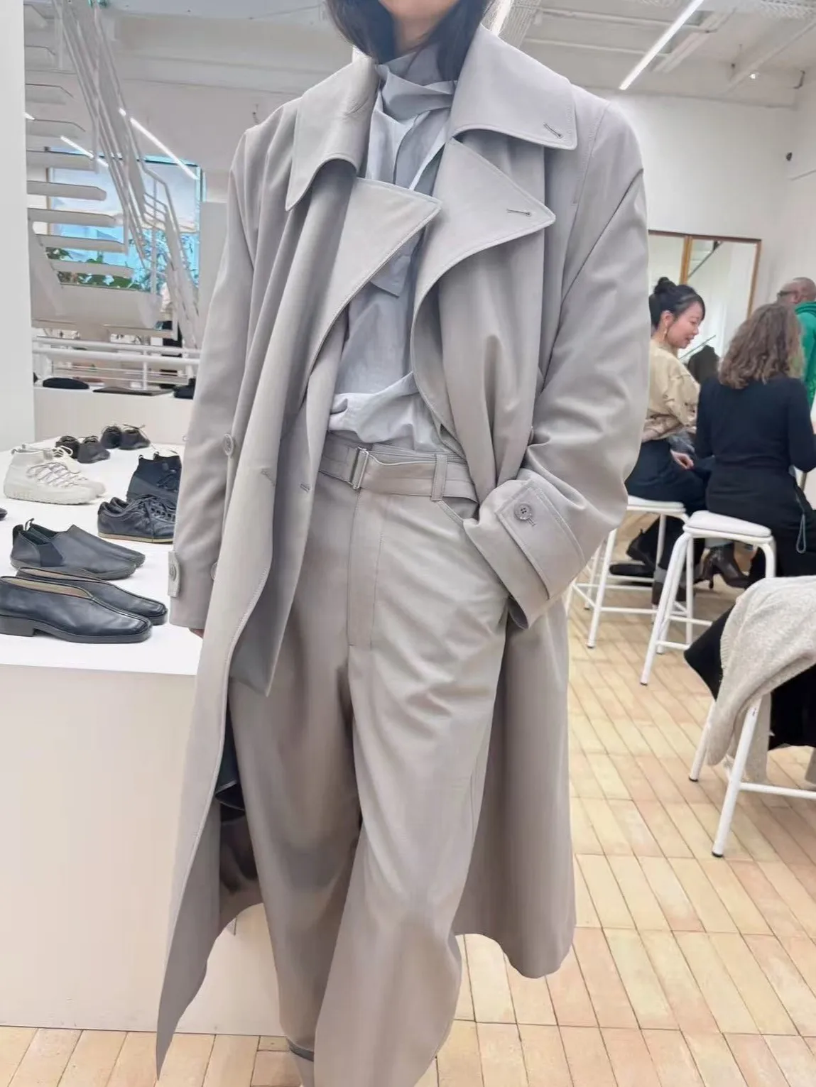 

Female Wool Blend Trench Coat Notched Collar Double Breasted Long Sleeve Loose Windbreaker