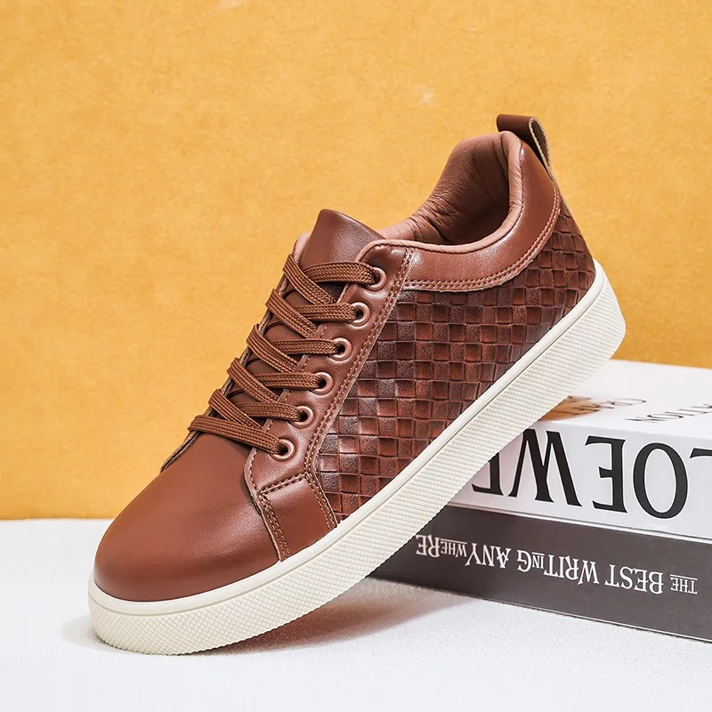 Men Woven Faux Leather Lace‑Up Skate Sneakers Low Top Flat Casual Shoes Retro Stitching Splicing Daily Outdoor Commuter Footwear