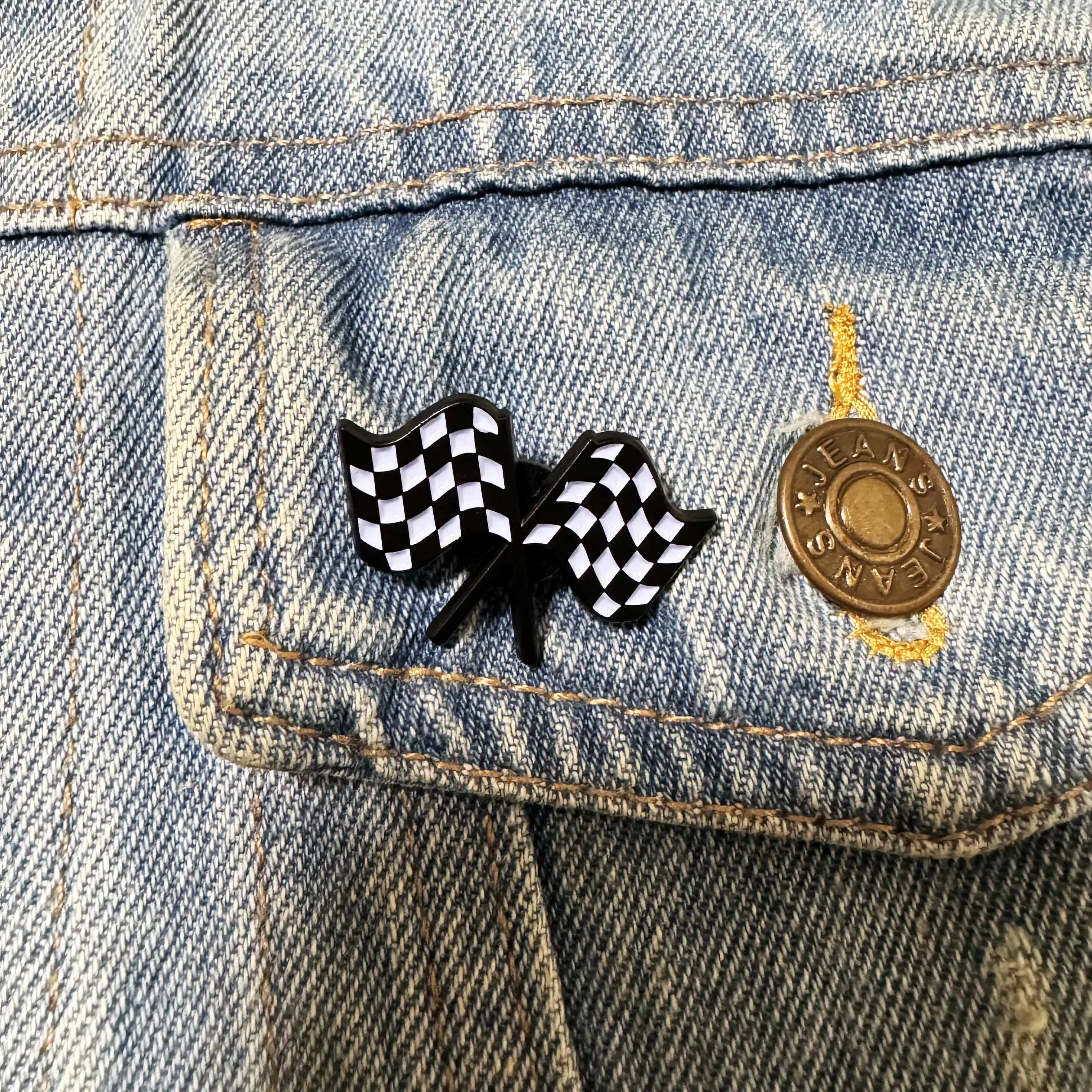 Check Flag Enamel Pins Formula 1 Racing Car Brooches Lapel Badges Jewelry Gift For Best Friends Wholesale