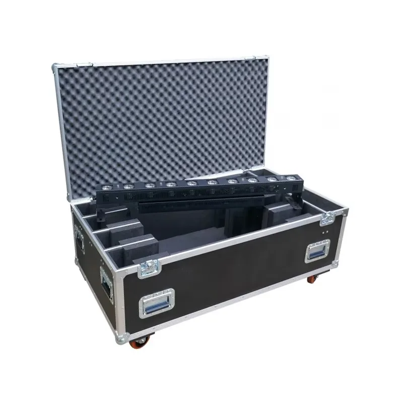 Showtec Sunstrip Active Flight Case Transport 8 DMX Lights