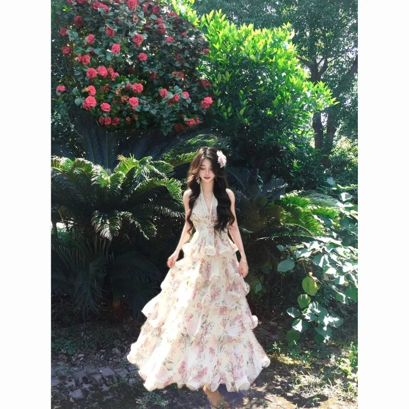 French Holiday Style Floral Halter Neck Dress Women's Summer New Design Waist Ruffle Cake Skirt