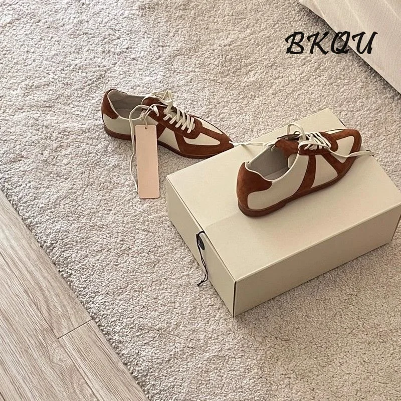 BKQU Ladies Pointe De Training Shoes 2024 New Retro Casual Color Matching Lace-up All Korean Version Spliced Flat Shoes