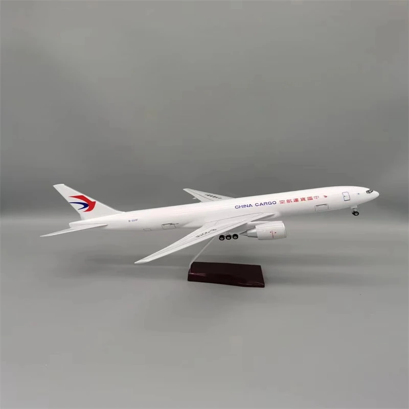 47cm Scale 1:142 B777-200 Plane Model Oriental Cargo Aircraft Model Airplanes Models Model Plane Kits To Build For Gift