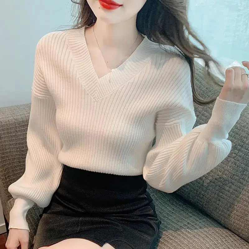 

Autumn and Winter Women's Pullover V-neck Button Sweater Solid Loose Bottom Fashion Casual Elegant Commuter Long Sleeve Tops