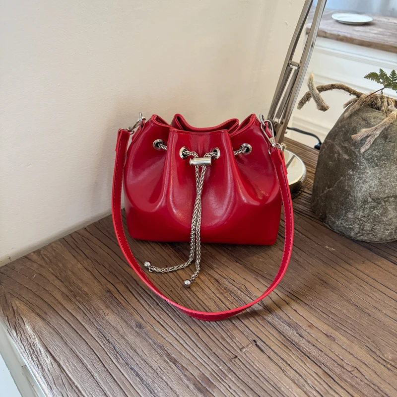 

2025 New Fashion Personality PU Bucket Shoulder & Crossbody Bags Solid String Exquisite Stylish Design Handbags for Women