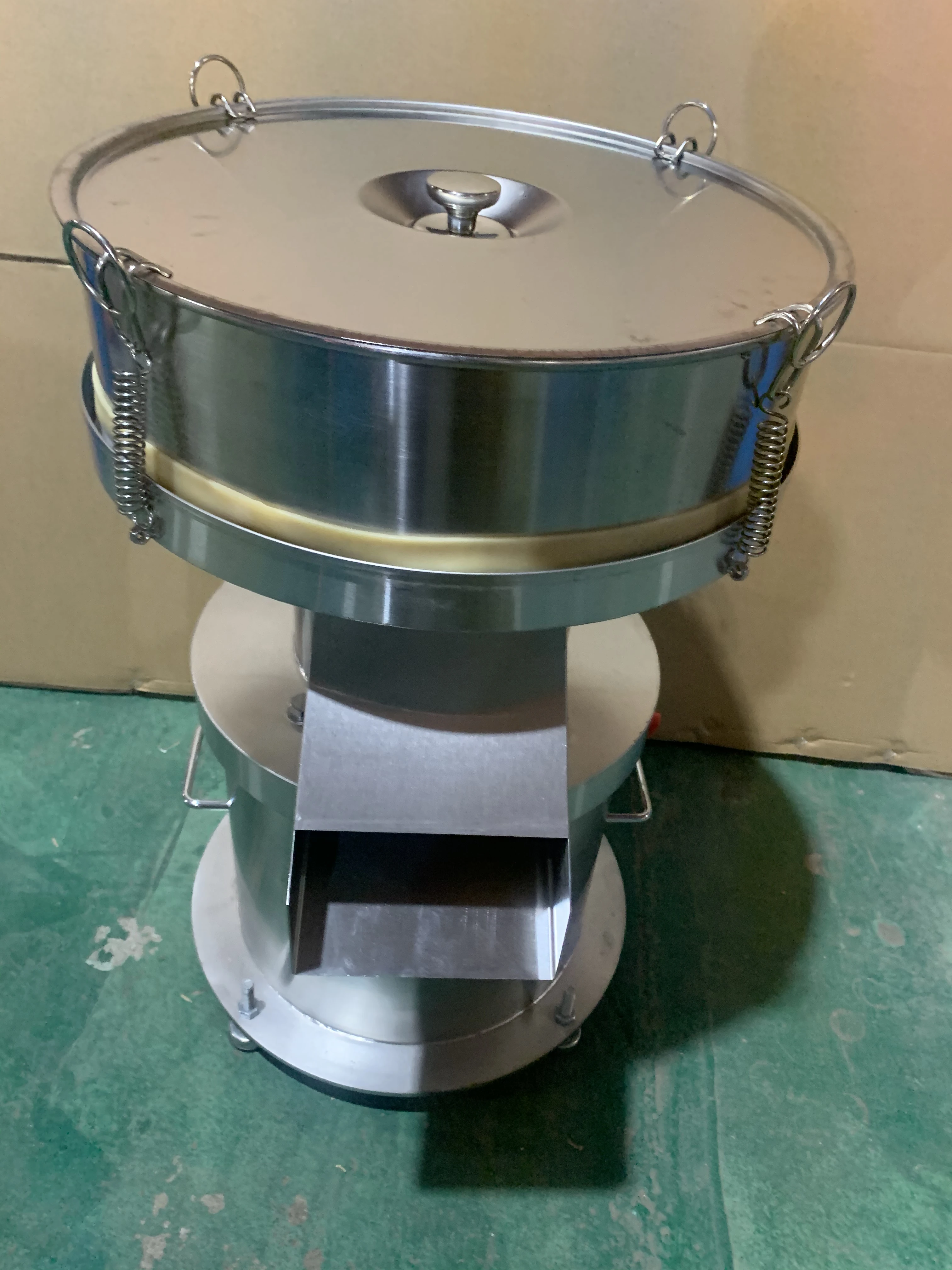 Selector de pantalla vibratoria multifunción de acero inoxidable de 300 mm de venta directa de fábrica