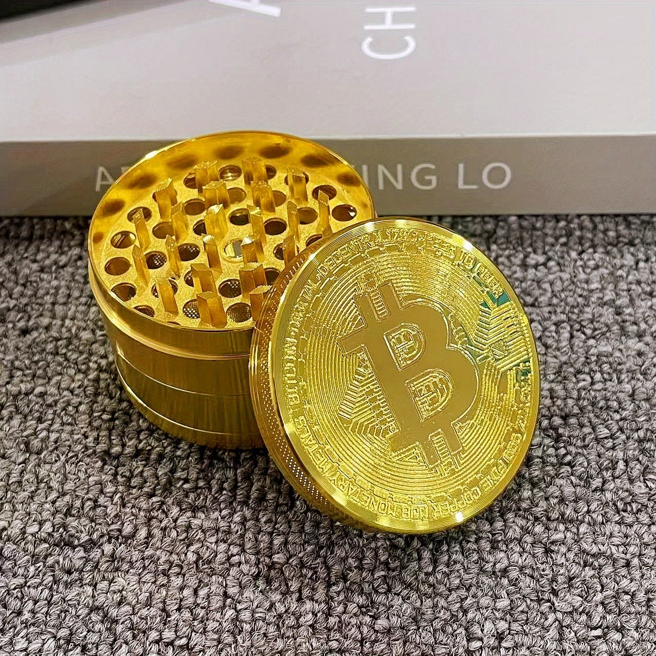 2/2.5inch Bitcoin Coin Herb Grinder Pepper Mortar Salt Crusher Spice Mill Tobacco Grass Grinder Smoking Cigarette Accessories