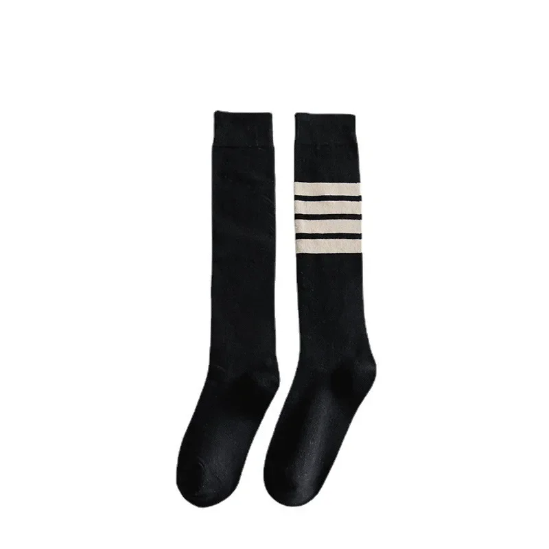 Calcetines largos de algodón para mujer, medias hasta la rodilla, a rayas, estilo coreano, color blanco y negro, ideal para Yoga, escuela, Lolita