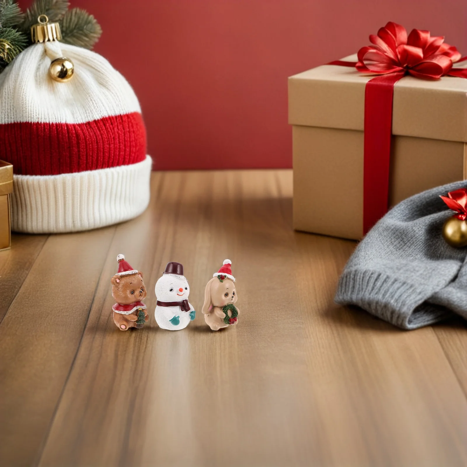 

6Pcs Tiny Snowman Santa Claus Bunny Ornaments Miniature Scene Decoration for Christmas Fairy Gardens Resin Snowman Ornament