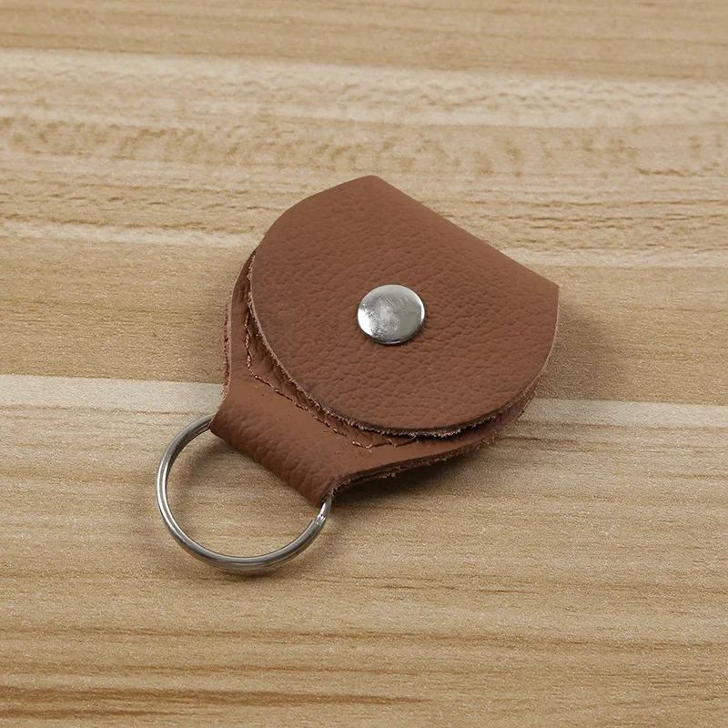 Wholesale High Quality Guitar Pick Bag Holder Genuine Leather Guitarra Plectrum Case Bag Keychain Shape Guitar Accessories