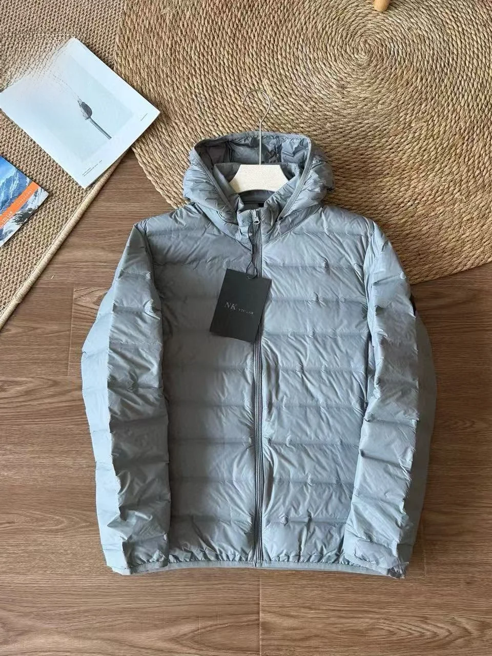 

Мужская легкая пуховая куртка с капюшоном, тонкая модель, для активного отдыха, ветрозащитная, прямого кроя, молодежная, с длинными рукавами