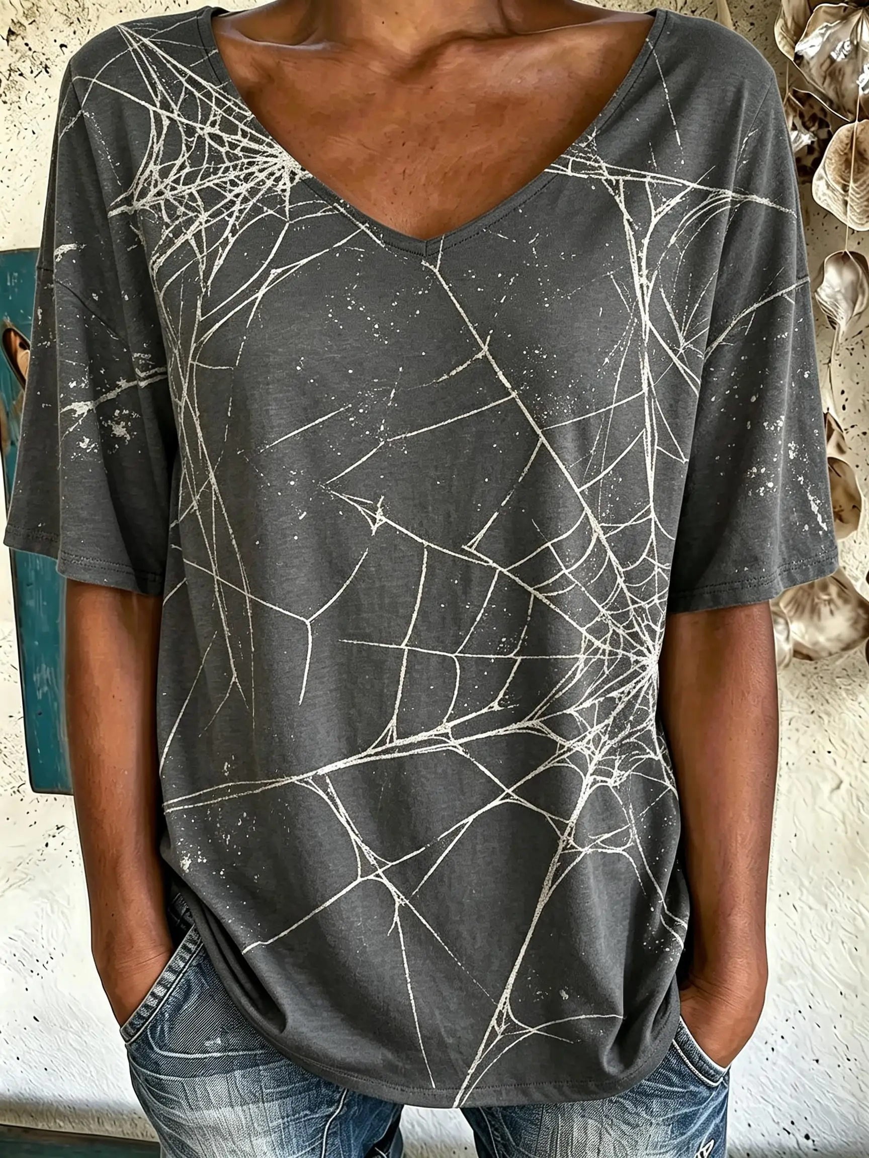 Women V‑Neck Short Sleeve T‑Shirt Vintage Distressed Spider Web Feather Print Gothic Casual Loose Daily Holiday Tops