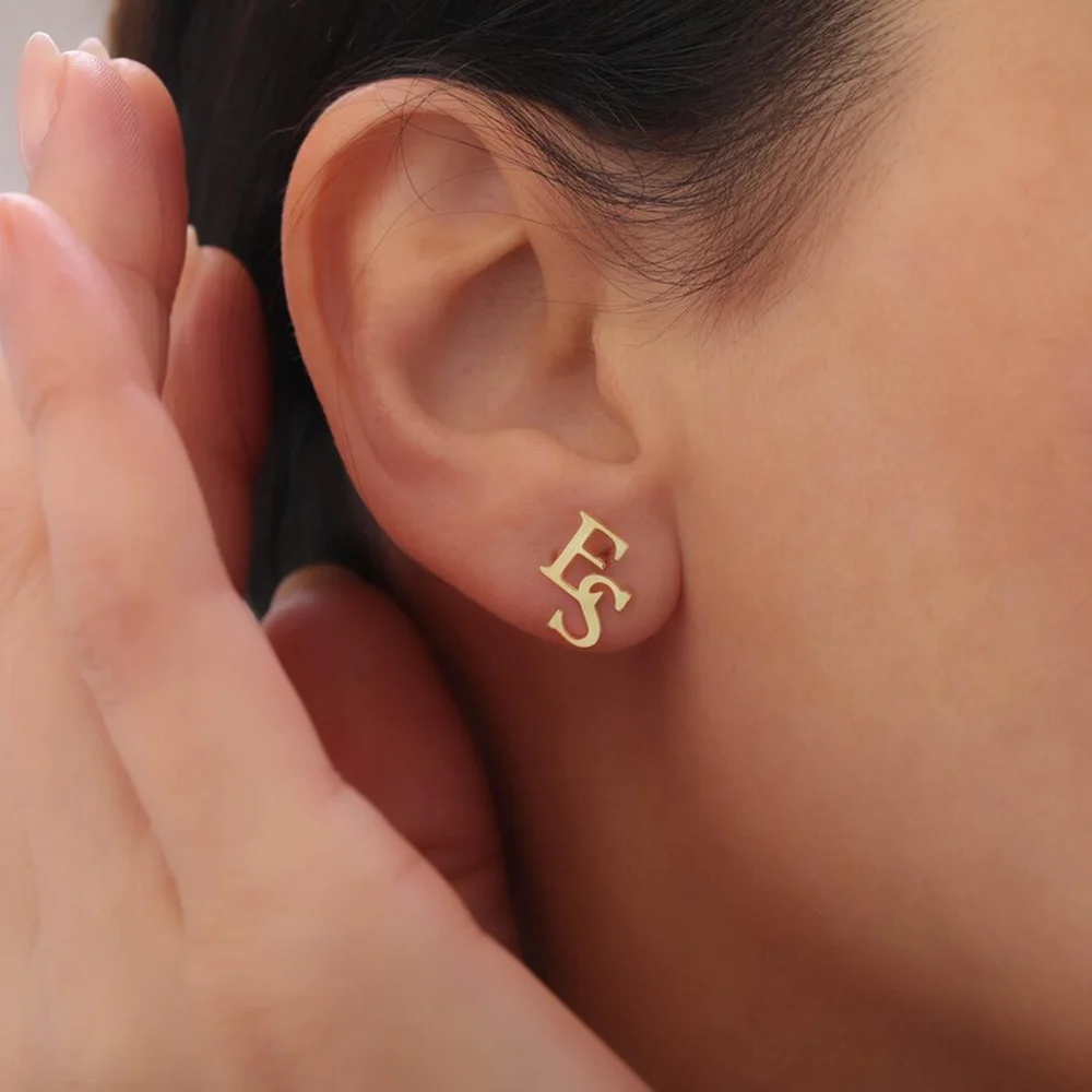 Customized first letter earrings, exquisite personalized letter jewelry, environmentally friendly stainless steel