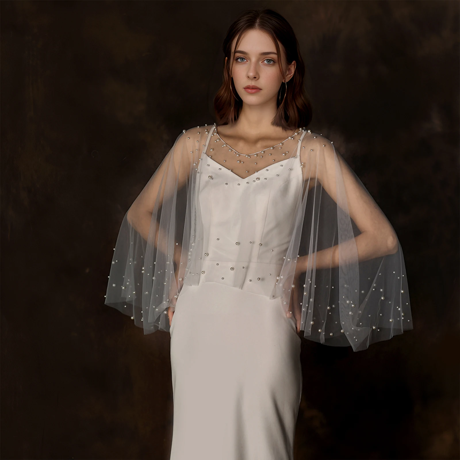 

Elegant And Simple Pearl Short Bridal Cape Soft Tulle Indoor Wedding One-Shoulder Wedding Accessories Customizable Mg36