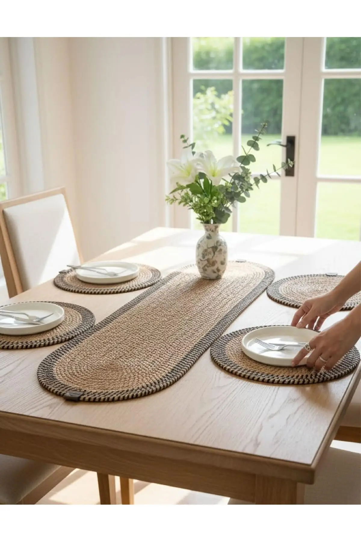 Modern Woven Table Setting Set - 4 Round 13 in Placemats & 39x14 in Runner - Stain-Resistant Polypropylene - Charcoal
