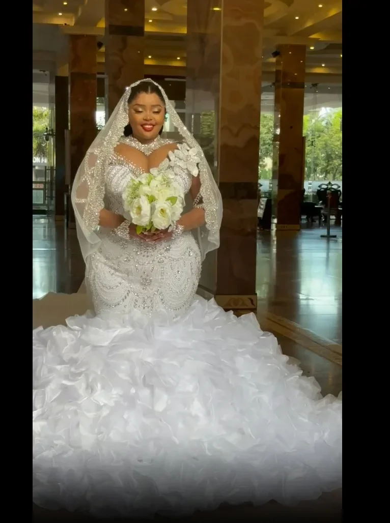 

Индивидуальный свадебный наряд класса люкс с высоким воротом, расшитый блестящими кристаллами и бисером, с длинными рукавами и каскадными оборками, свадебное платье (Robe De Mariée)