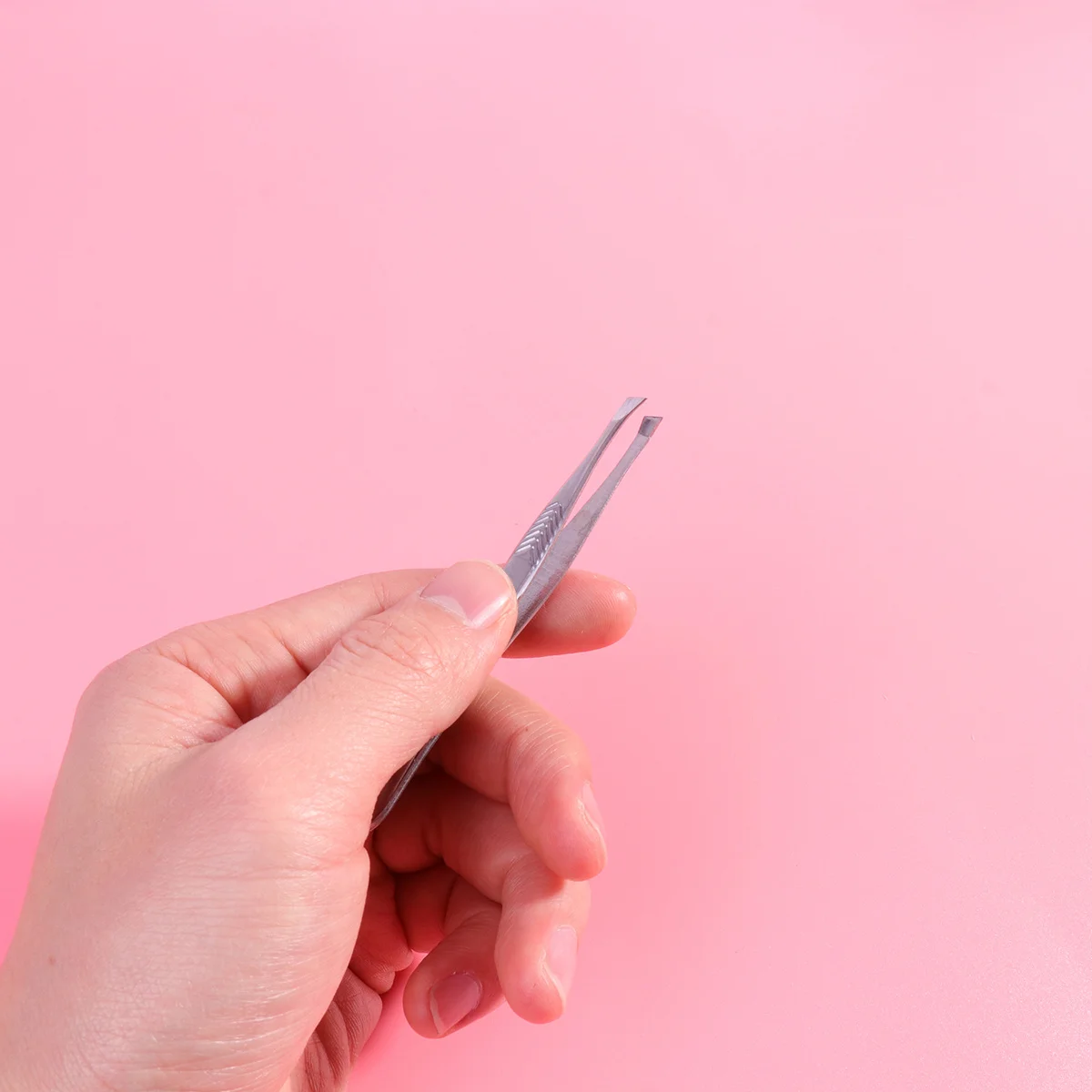 24Pcs Eyebrow Tweezers Stainless Steel Tip Durable Remover Anti Slip Makeup Grooming Personal Care