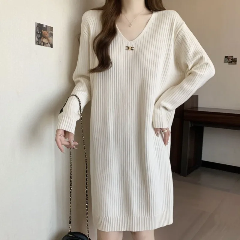 Women's Autumn and Winter New Style V-neck Large Size Loose Slim Knitted Base Skirt