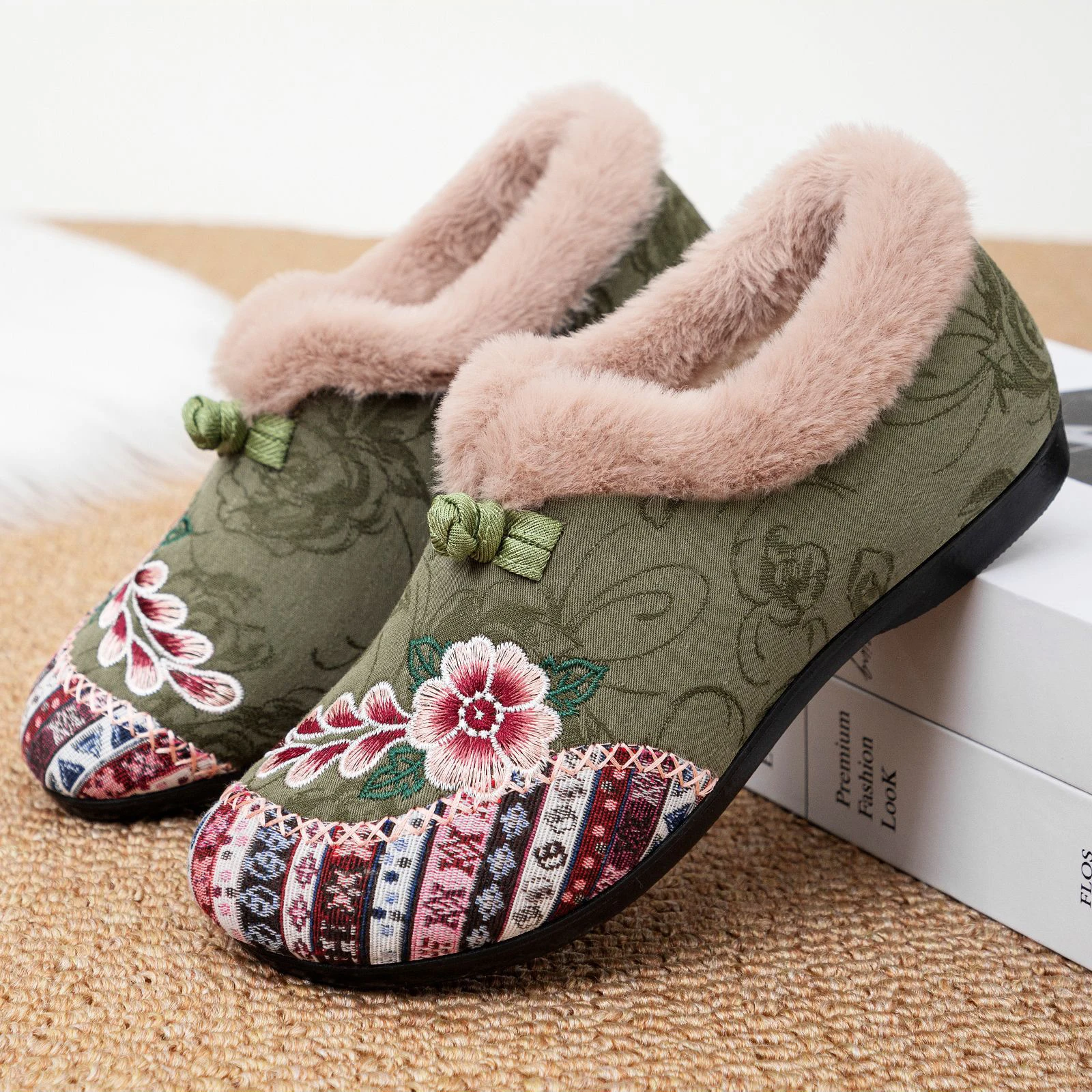 รองเท้าผู้หญิงสไตล์โบฮีเมียนสำ - Embroidery Knot บทวิจารณ์และราคา