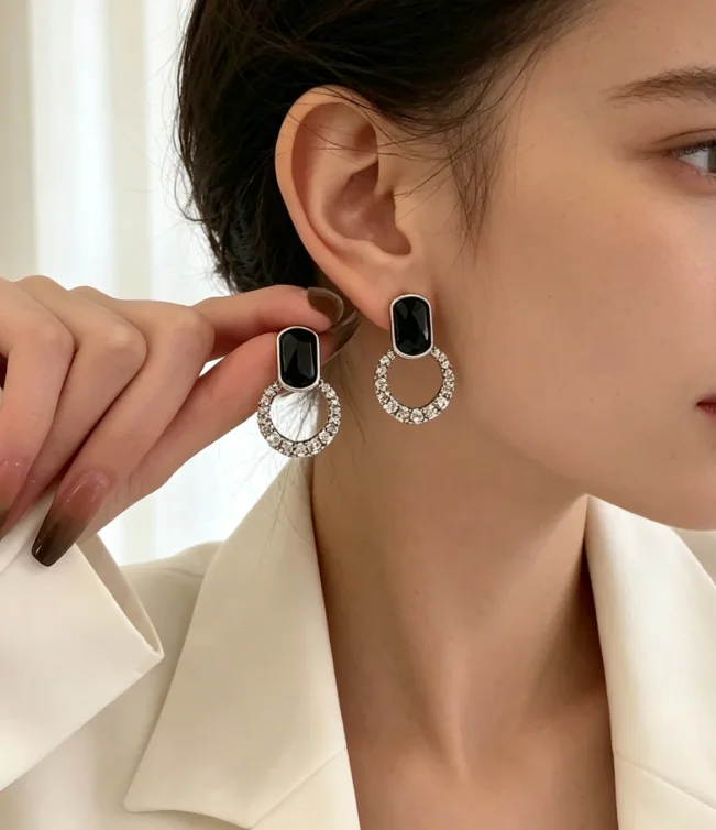 Irregular geometric shape earrings, adorned with luxurious and splendid designs. Perfect for elegant and refined ladies at forma