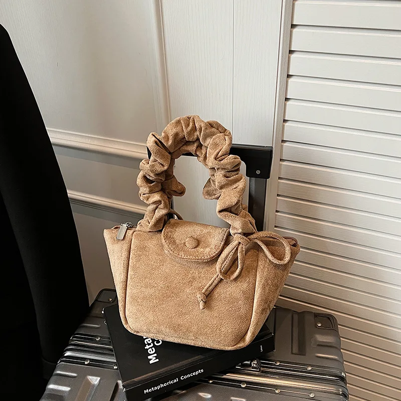 

2025 Korean Pleated Bucket Bag for Women Minimalist Shoulder Crossbody Purse Fashionable Handbag