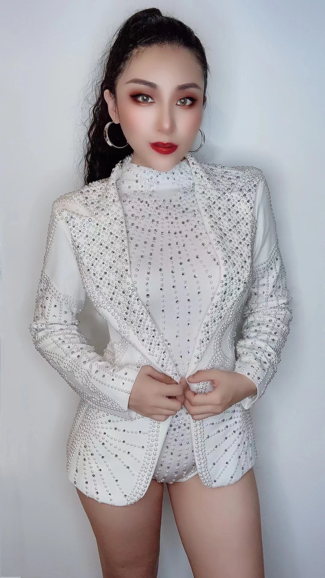 White Pearls Rhinestones Bodvsuit Blazer CoatBirthday Evening Show Sexy Costume FemaleSinger Performance Clothes Set DaxibaiA437