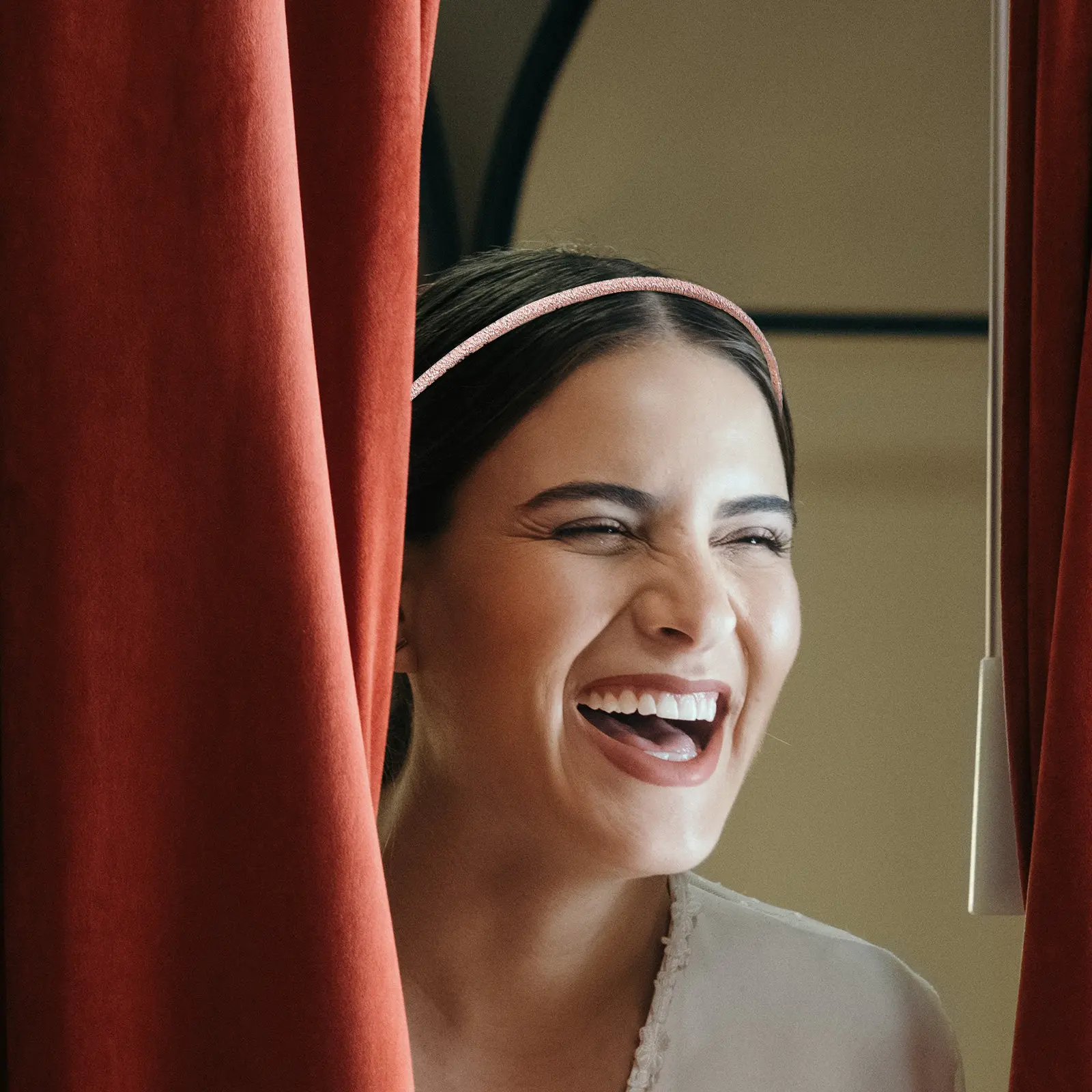 5Pcs Simple Cloth Headbands Retro Headband for Women Girls Thin Hair Accessories Soft Skin-Friendly Holders for Wet Or Dry Hair