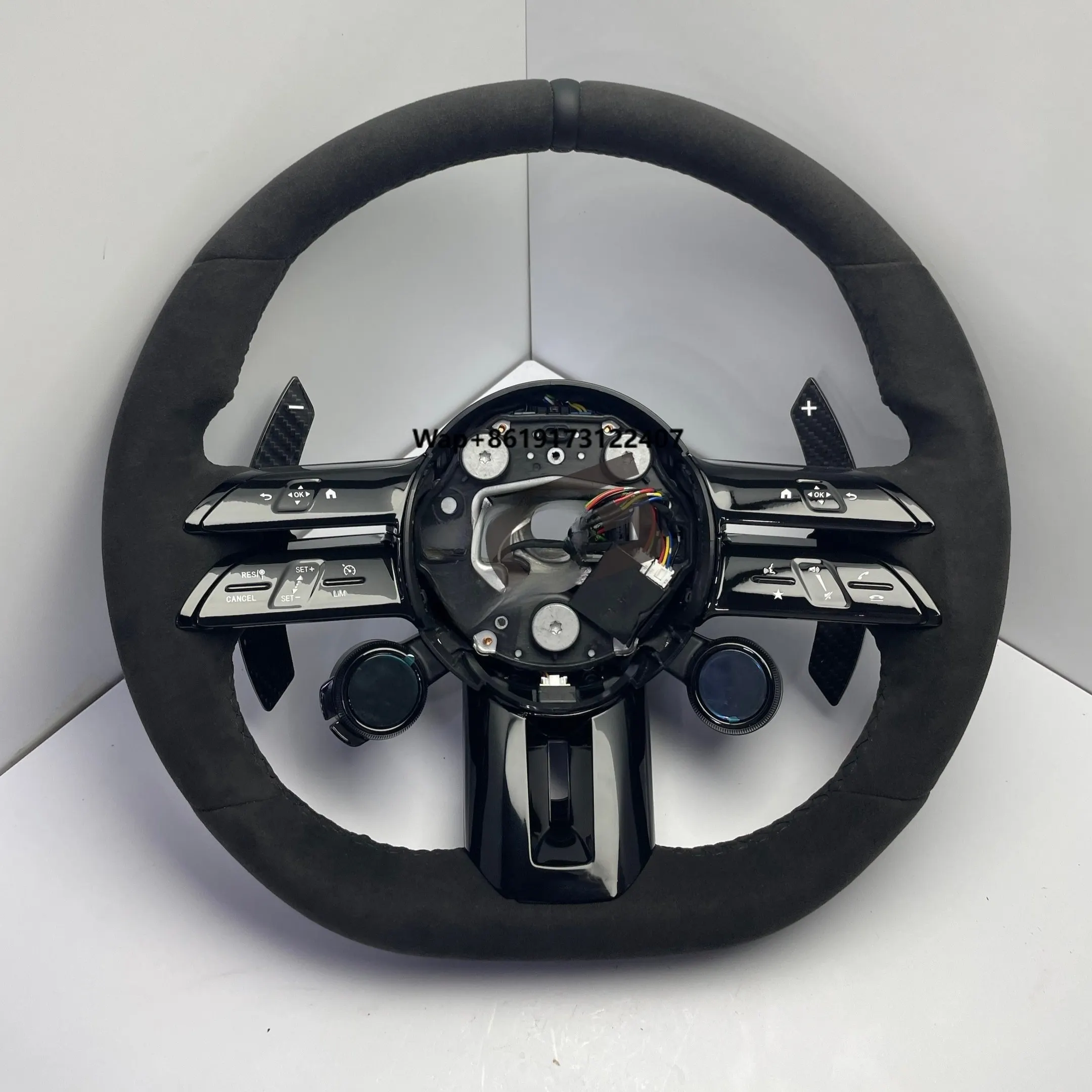 Car Steering Wheels Have Been Modified with High-end Ergonomic All-leather Steering Wheels for14-17  W205