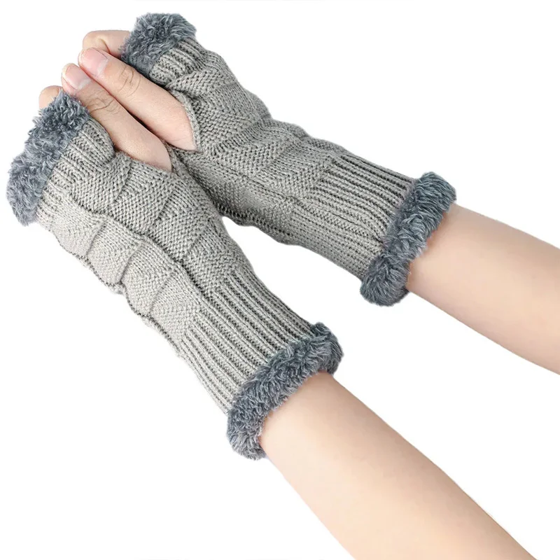 Women Warm Autumn and Winter Short Style Wrist Guard Glove Velvet Thickened Gloves Knitted Yarn Sleeves Mao Mao Short Gloves