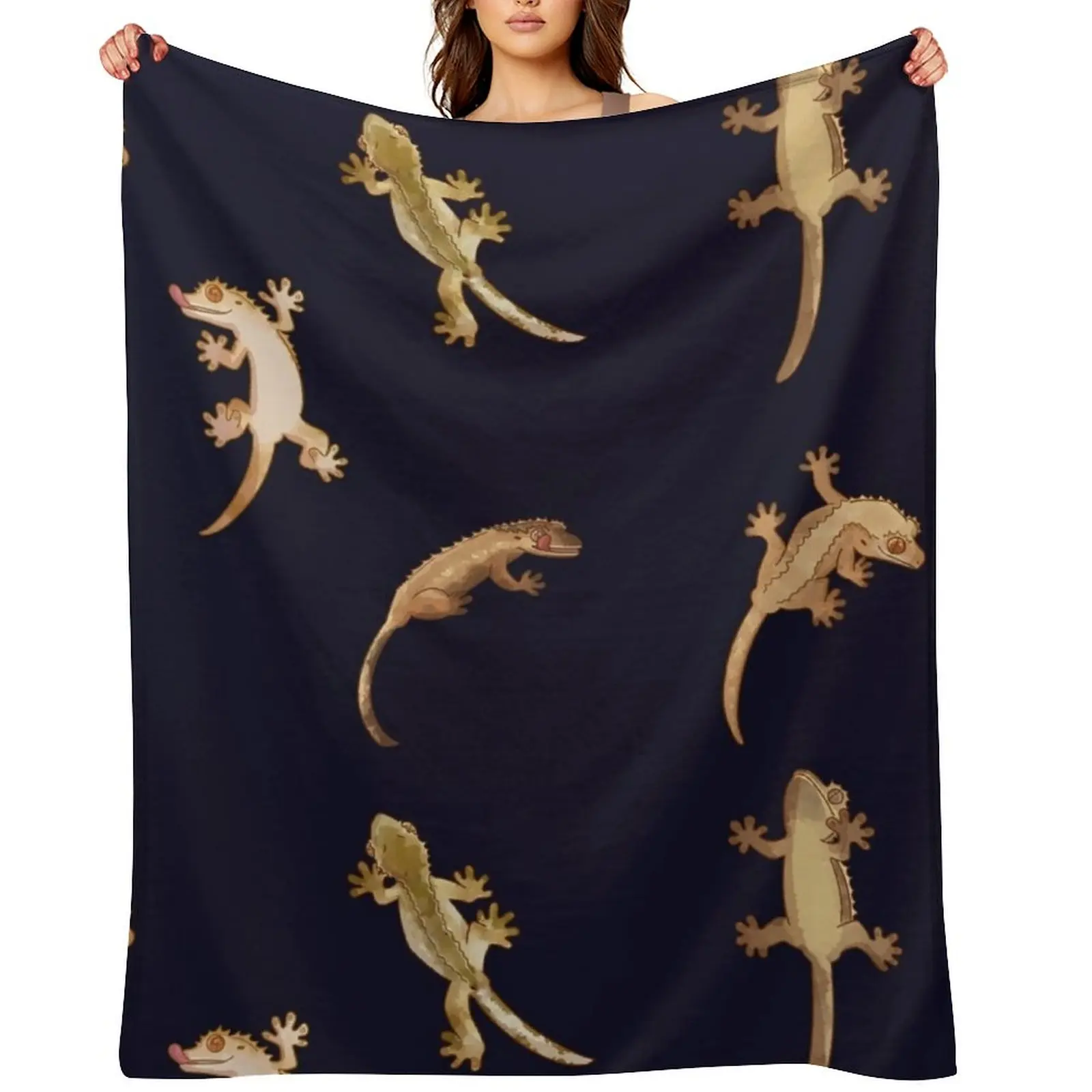 

cute little crested geckos Throw Blanket for winter Bed Fashionable Decorative Sofas Personalized Gift Blankets