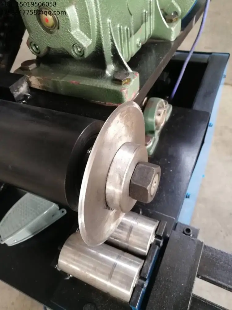 Semi-automatic Pneumatic Pipe Cutting Machine