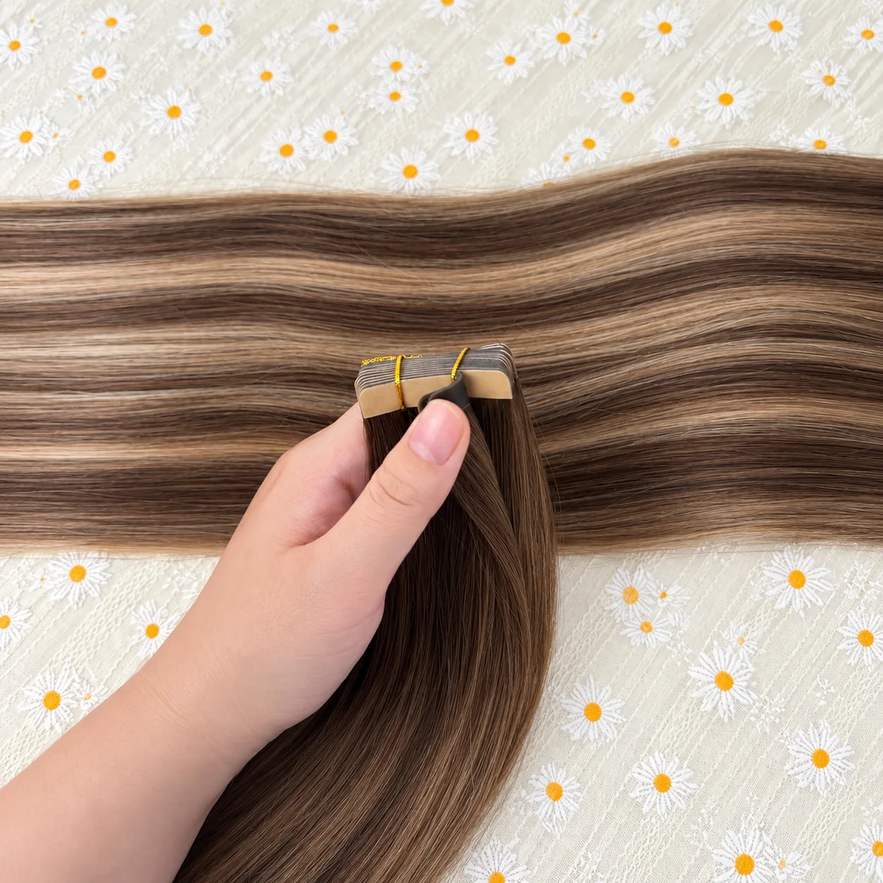 Vietnamese Highlight Ombre Tape in Hair Extensions Human Hair 18-26 Inch Seamless Invisible Straight Hair T427/P4 Colored 21Pcs/Pack Skin Weft Tape PU Pure Hair 100% Human Hair Everyday Wear Increase For Women