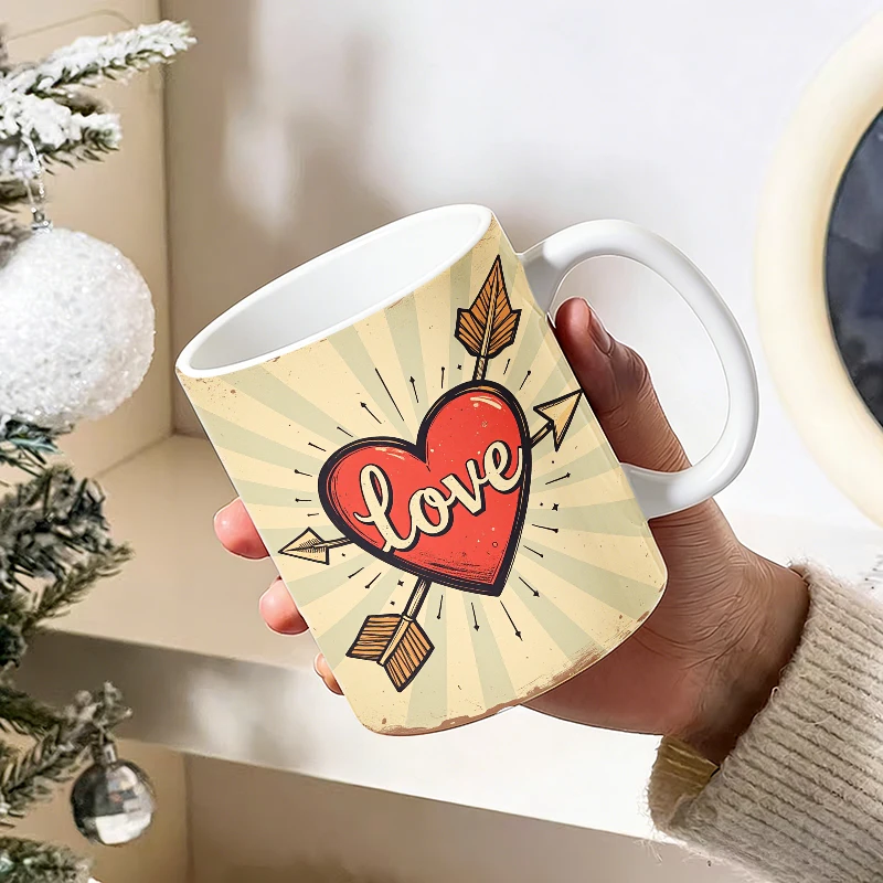 

1pcs Radiant 'Love' Arrow Heart Ceramic Mug with Handle, Creative Coffee Mug, Milk Cup, Office Tea Cup, Fade-Resistant