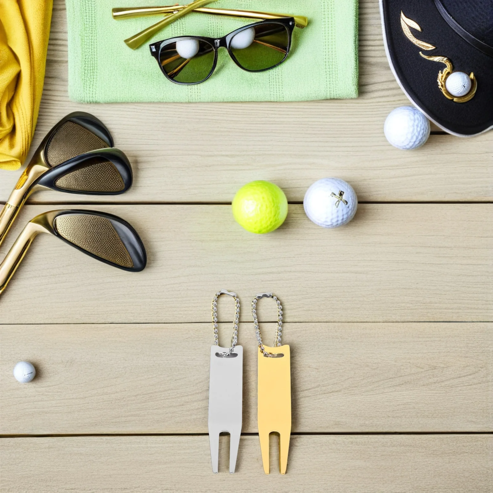 

2Pcs Golf Turf Repair Fork Precision Divot Tool with Marker Functional Ball Alignment Aid for Professional and Leisure Players