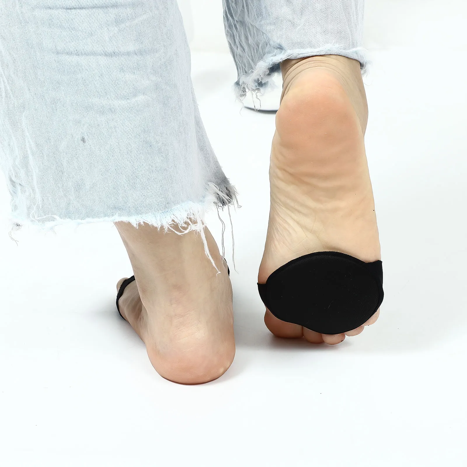 

2Pairs Ice Silk Forefoot Cushions Lightweight Elastic Half-Size Foot Pads Supportive Pain-Relief Insoles for All Shoe Types