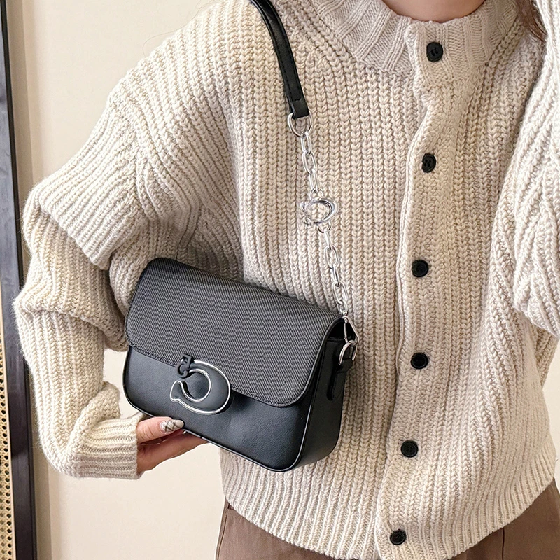 

Stylish Ladies Handbag, Genuine Leather Messenger Bag, Crossbody Convertible for Women, Elegant and Classic