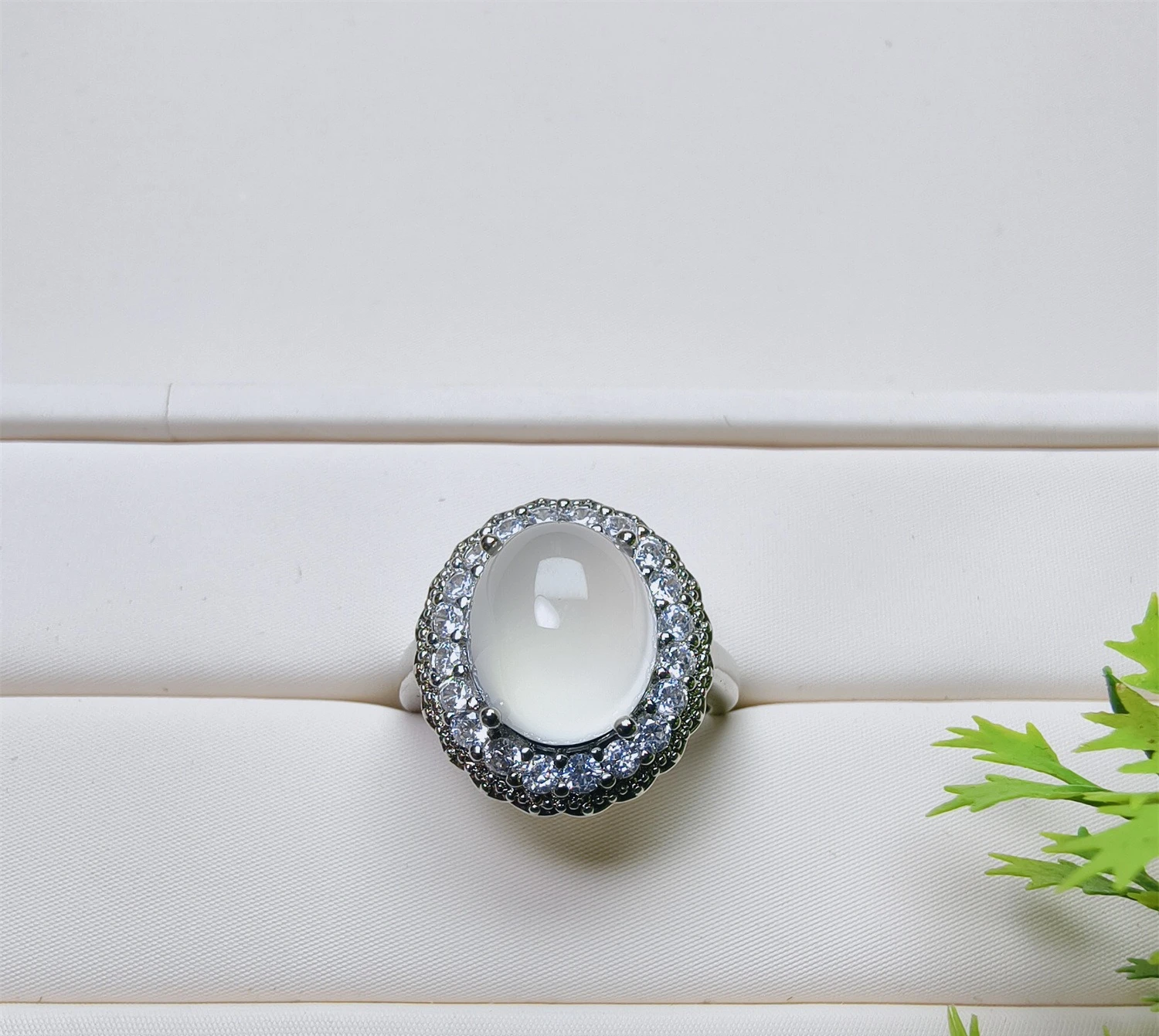 خاتم العقيق الطبيعي العقيق نفس الجاديت اليشم عالية الجليد مطعمة الدائري