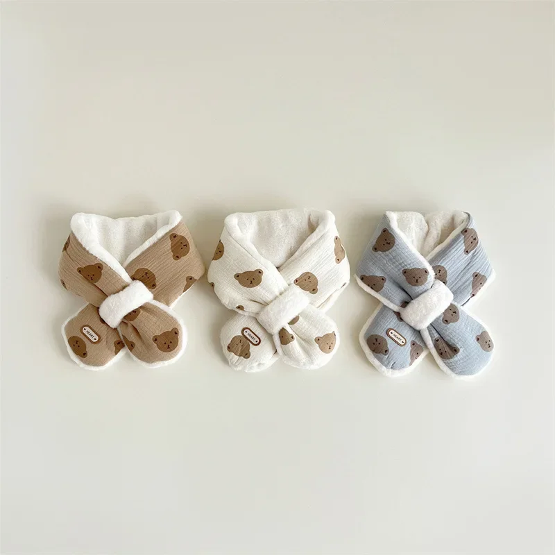 ผ้าพันคอเด็กพิมพ์ลายหมีเกาหลี ผ้าพันคอขนนุ่มสำหรับฤดูหนาว สำหรับเด็กชายและเด็กหญิง ผ้าพันคออุ่นๆ