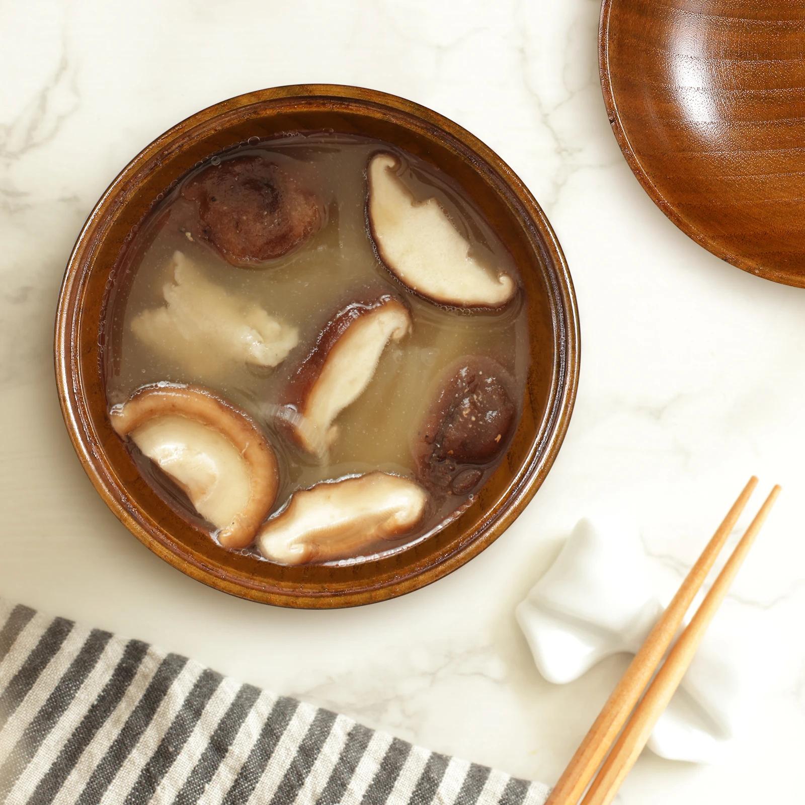 

2Pcs Wooden Bowl Rice Soup Salad Bowl Set Food Serving Bowls Lightweight Practical Heat Resistant Wood Bowls