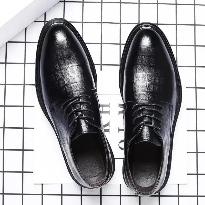 Zapatos clásicos elegantes Oxford de charol de lujo italianos para hombres, vestido de cuero puntiagudo para boda