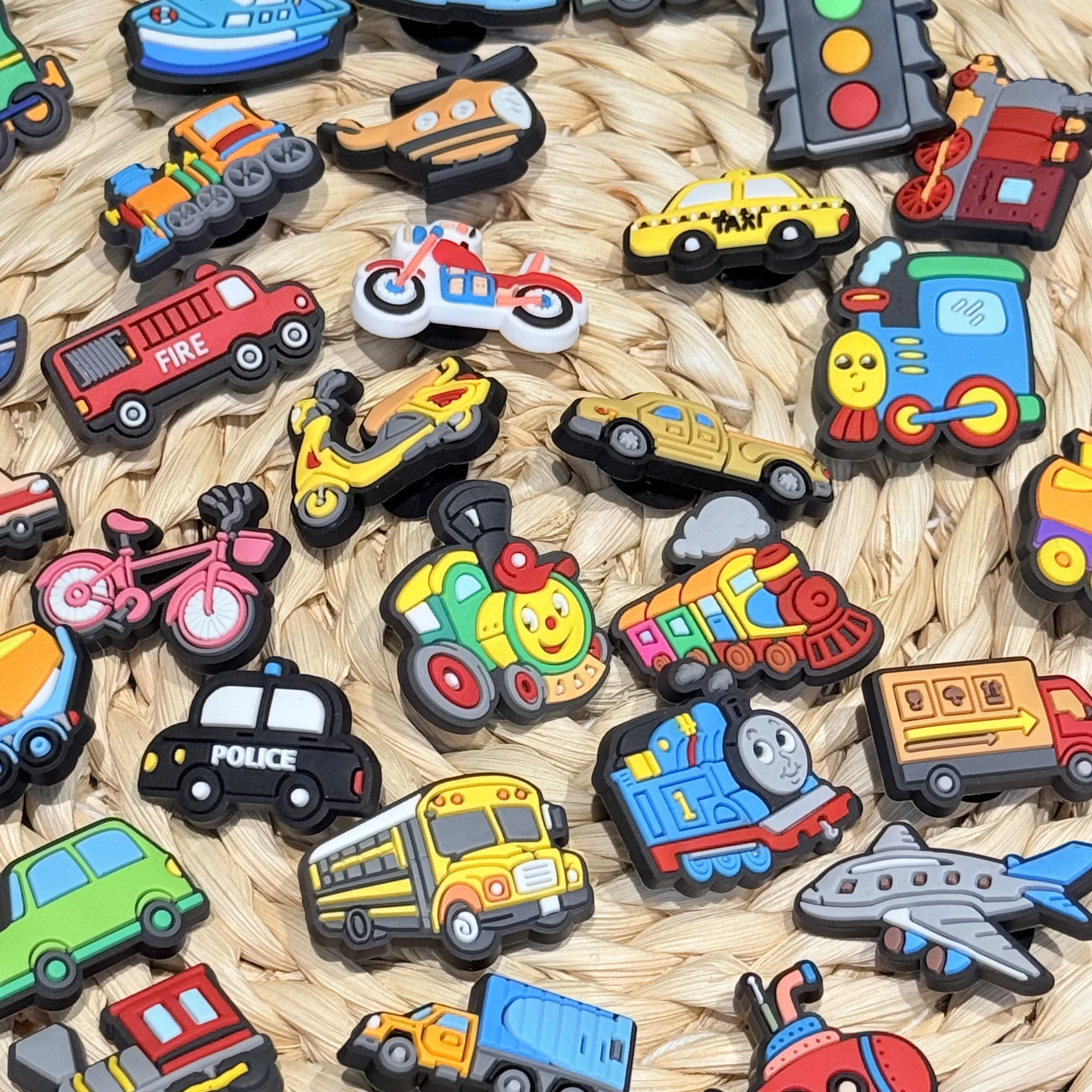 1-21PCS Cartoon Vehicle Airplane Cruise Submarine Car Truck Taxi PVC Shoe Charms Buckle Clog Garden Shoes Button Decorations